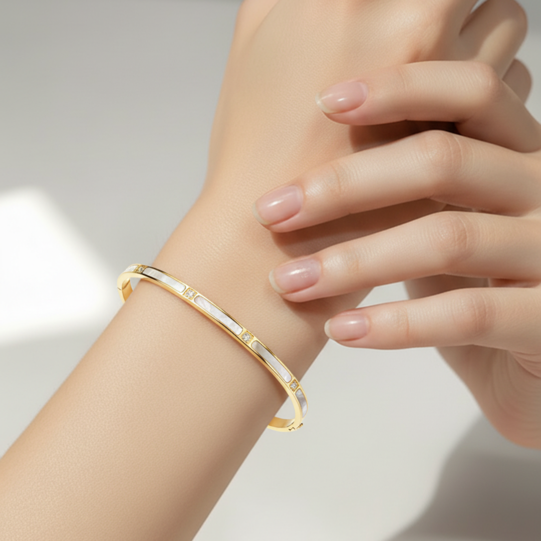 Pulseira madrepérola com zircônia