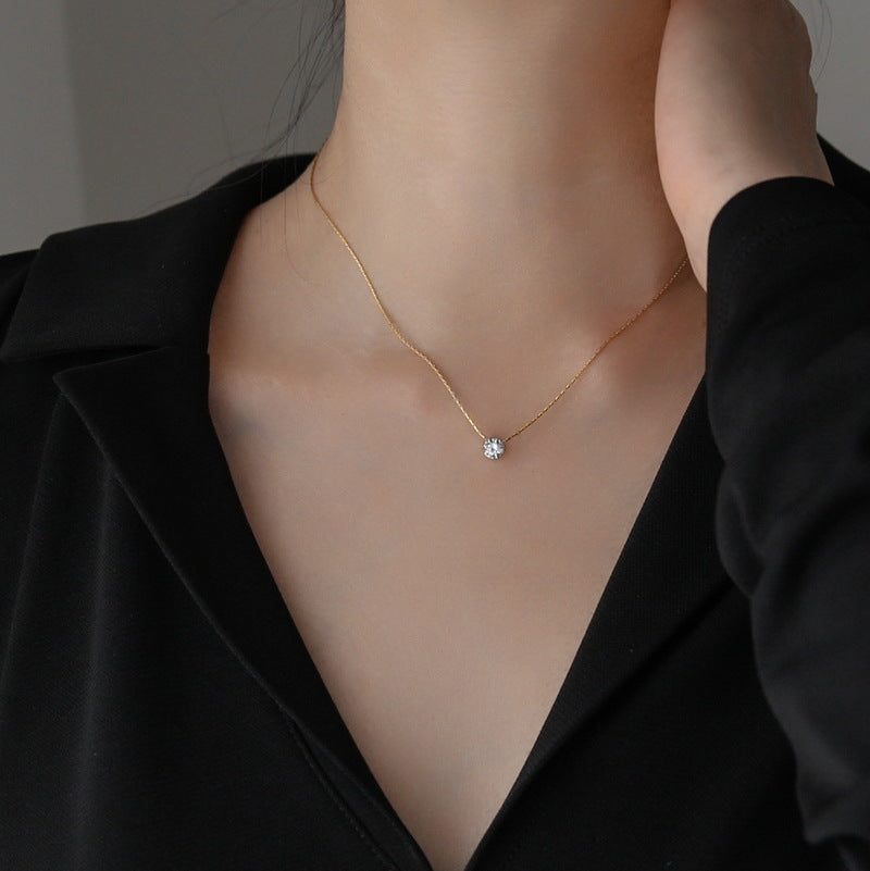 Colar ponto de luz zirconia- Aço Inoxidável Banho Ouro 18K