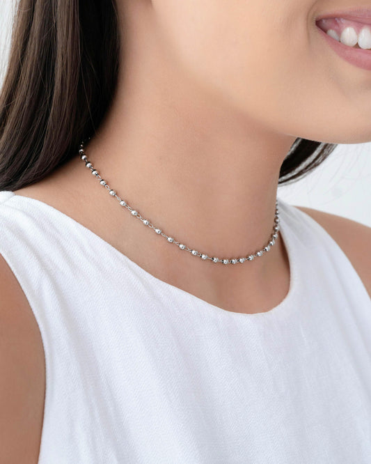 Choker Bolinhas Lisas Banho Branco
