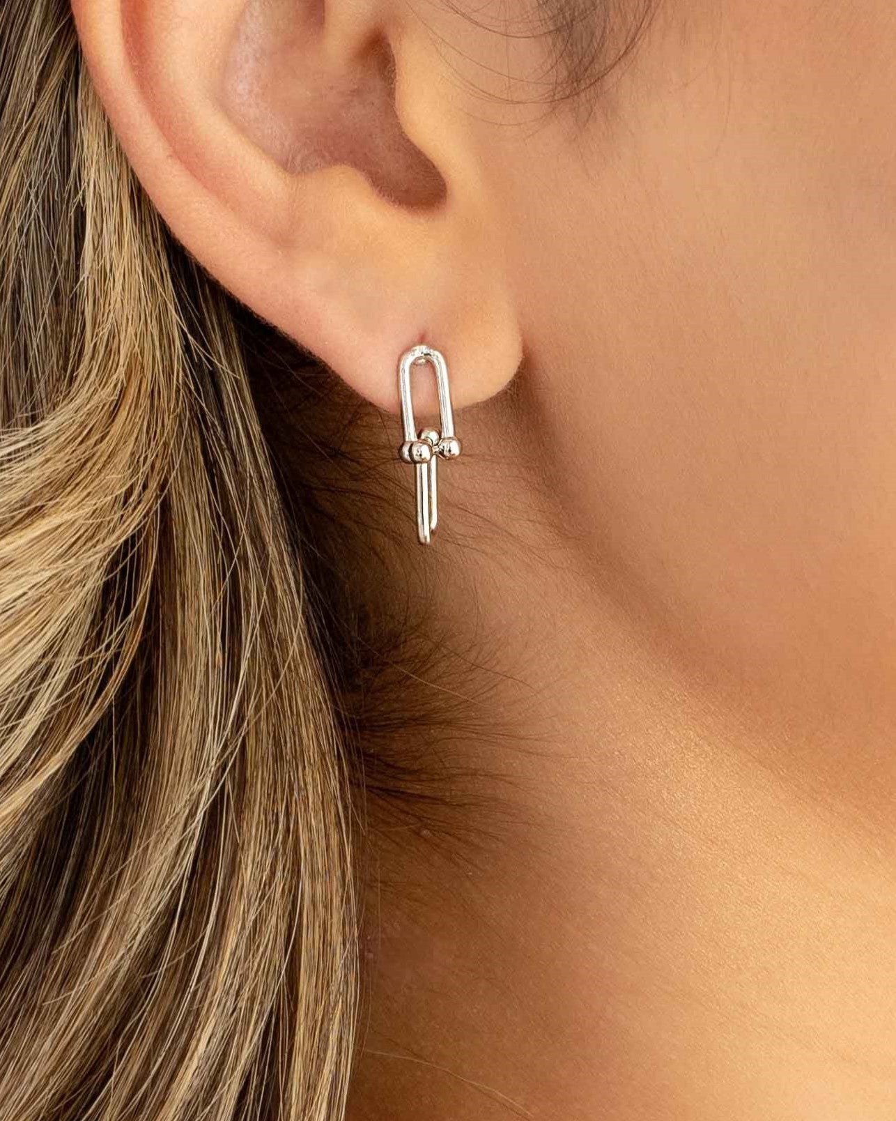 White Rhodium U-Link Earring