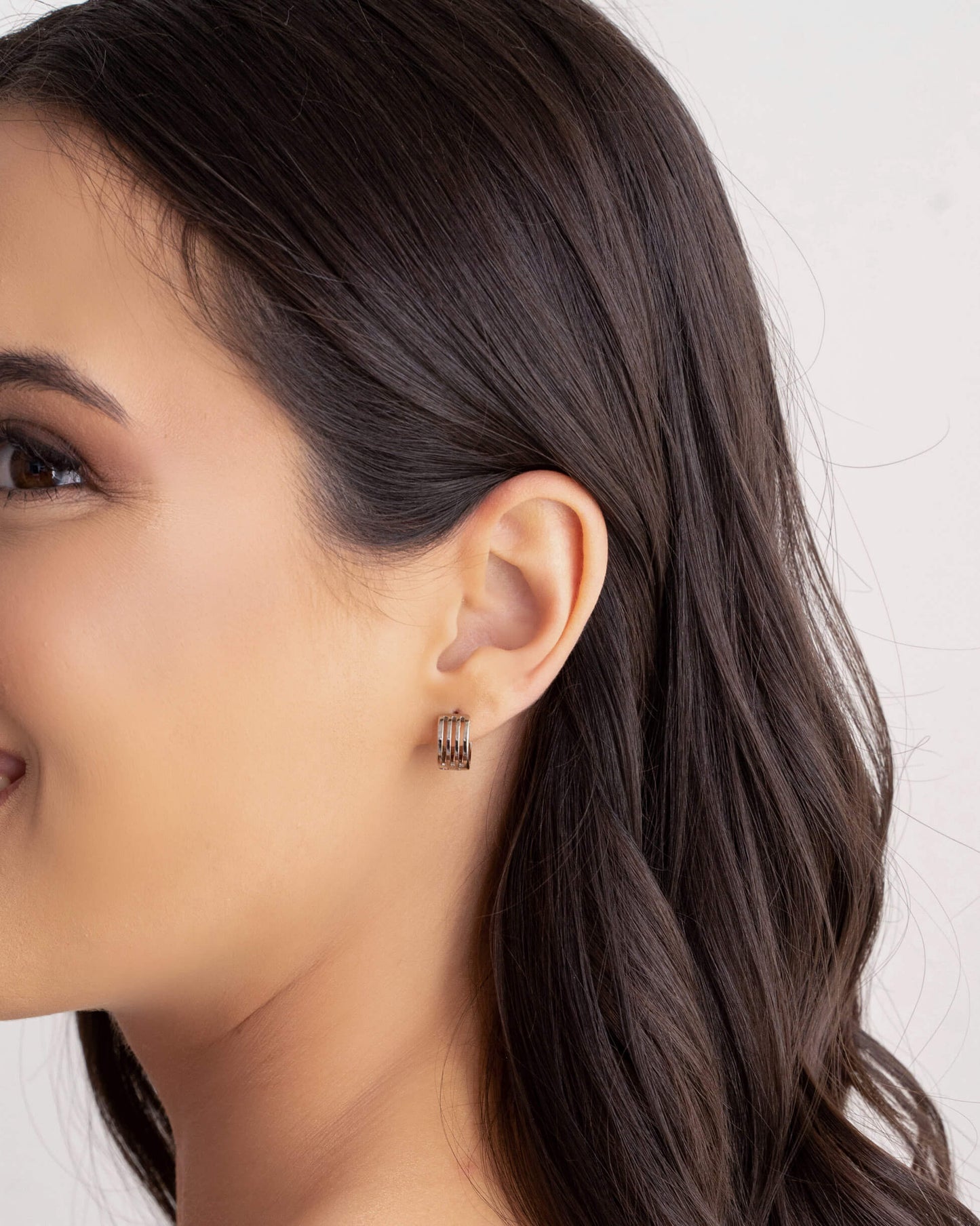 Boucle d'oreille pendante en améthyste rhodiée blanche