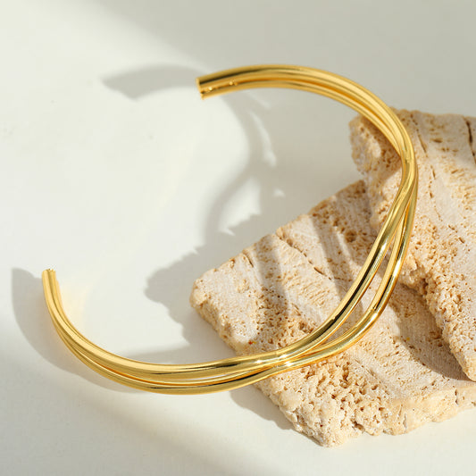 Bracelete linha dupla irregular - aço inoxidável banhada a ouro 18K