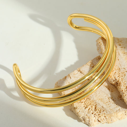Bracelete linha tripla irregular - aço inoxidável banhada a ouro 18K